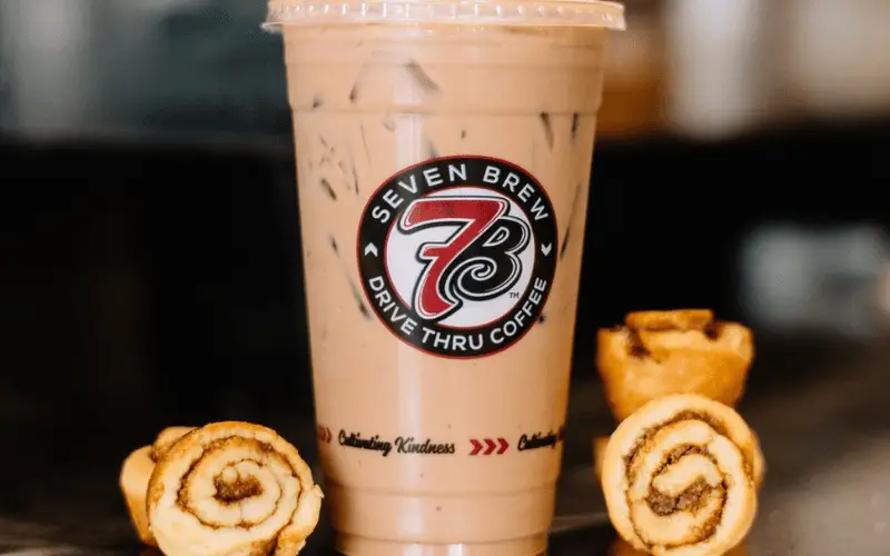 7 brew Cinnamon Roll Latte